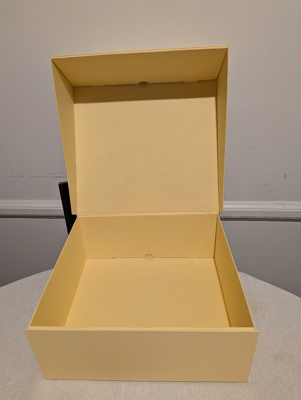 FENDI Gift Storage Box - Picture 5 of 8